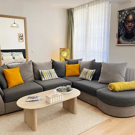 Moderne Au Centre De Dieppe