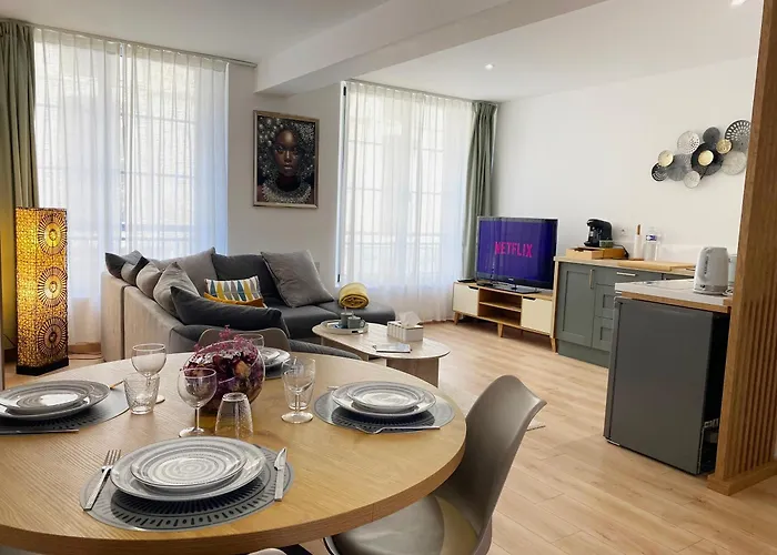 Moderne Au Centre De Dieppe