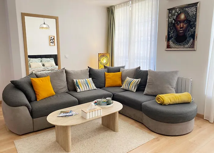 Moderne Au Centre De Dieppe